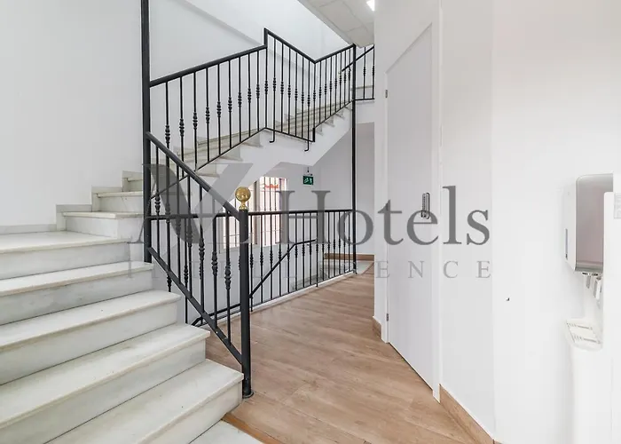 Ayz Elcano - Auto Check-In Property